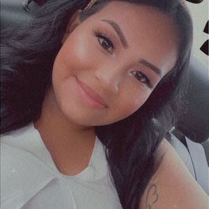 Meet your Posher, Marcela